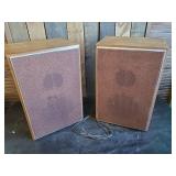Set of very heavy Mid Modern Quality Stereo Speakers