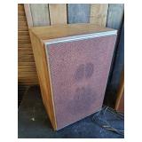 Set of very heavy Mid Modern Quality Stereo Speakers