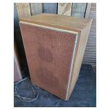 Set of very heavy Mid Modern Quality Stereo Speakers