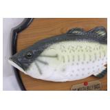 Big Mouth Billy Bass Animated Fish Wall Plaque With Adapter & Stand
