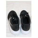 Nike 909250-001 & 909250-015 Sneakers (2 Pairs)