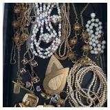 Mixed Fashion Jewelry Assortment in Tray