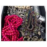 Costume Jewelry Mixed Lot in Tray