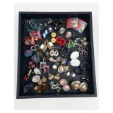 TONS OF NICE PAIRS OF COSTUME EARRINGS