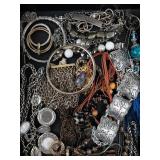 Costume Jewelry Earring Mixed Lot
