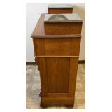Antique 6 Drawer Dresser with Wall Mirror and 2 Dresser Lamps