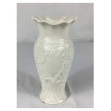 Collection of Belleek Shamrock Vases - 6 Pieces