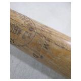 (F-1) Vintage Wood Mickey Mantel Hi...