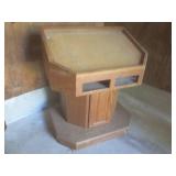 (UD2) Vintage Wood Information Stan...
