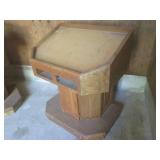 (UD2) Vintage Wood Information Stan...