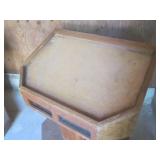 (UD2) Vintage Wood Information Stan...
