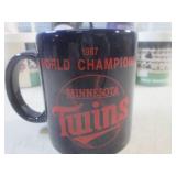 (EW5) Assorted Twins Thermal Cups a...
