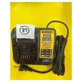 DEWALT CHARGER 12V / 20V MAX DCB107