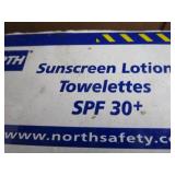 Sunscreen & Lens Cleaning Towelettes