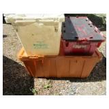 Plastic Totes With Attached Lids