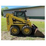 Skid Steer Loader - Gehl 4625 SX With Bucket