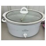 Slow Cooker & Towels - Crock-Pot Little Dipper Mixed Lot