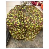 Hunting Seat Covers & Clothes Mixed Lot - Hot Seat, Camouflage Rain Suite, Traps