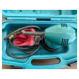 Random Orbit Sander - Makita BO5010KX 5in 15 Disc Kit