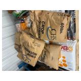 Crop Nutrients Mixed Lot - CHS, Calcium Products, 98G - content quantities unverified