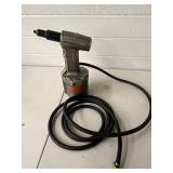 Pneumatic Rivet Gun With Hose w Assortment of Carrying Cases