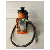 Air Over Hydraulic Jack - Central Hydraulics 20 Ton Item 95553