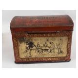 Mixed Lot Antique Miniatures, Driftwood & Vintage Tin