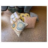 Ethan Allen Down Filled, Two Threshold, and Two Pier 1 Throw Pillow Lot of 5 Geometric Medallion 18x18 Decor