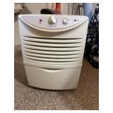 LG Portable Dehumidifier Manual Control 2-Speed Auto Shut-Off