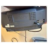 Sony ICF-CD873 Voice Plus CD Clock Radio w/ CD Towers & Disc Lot