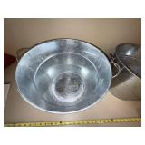 Pair Galvanized Metal Buckets Tubs w Handles Farmhouse Decor 10in