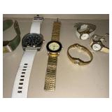 Assorted Wristwatch Lot Pulsar Lorus Quartz Men Women 15 Pc Mixed