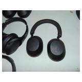 7- Sony 7-JBL and 4- Bose headphones for repair