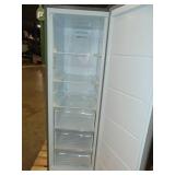 Hisense HFU101N1AVE 10.2 Cu Ft Convertible Upright Freezer Refrigerator