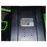 Greenworks Cordless Backpack Blower with 80 Volt 4,0 Ah Battery Powers on