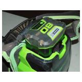 Greenworks Cordless Backpack Blower with 80 Volt 4,0 Ah Battery Powers on