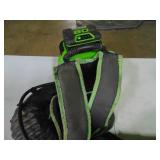 Greenworks Cordless Backpack Blower with 80 Volt 4,0 Ah Battery Powers on