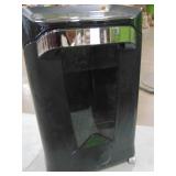 Staples 16 Sheet Micro Cut Shredder SPL TMC162A