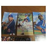 Assorted baseball fan cards...