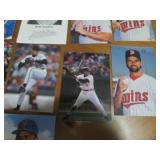 Assorted baseball fan cards...