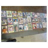 4 pages of Don Mattingly cards...