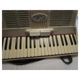 Accordion, Cellini
