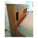 King Size Wood and Stone like accen...