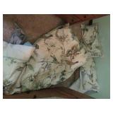 King size comforter, pillows and be...