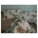 King size comforter, pillows and be...