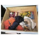 Content of kitchen drawers to inclu...