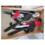 Content of kitchen drawers to inclu...