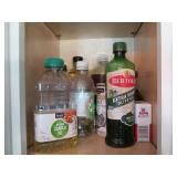 Content of Upper cupboard to includ...