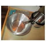 Dual lower cupboard content to incl...