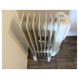 DeLonghi Safe Heat radiator style s...
